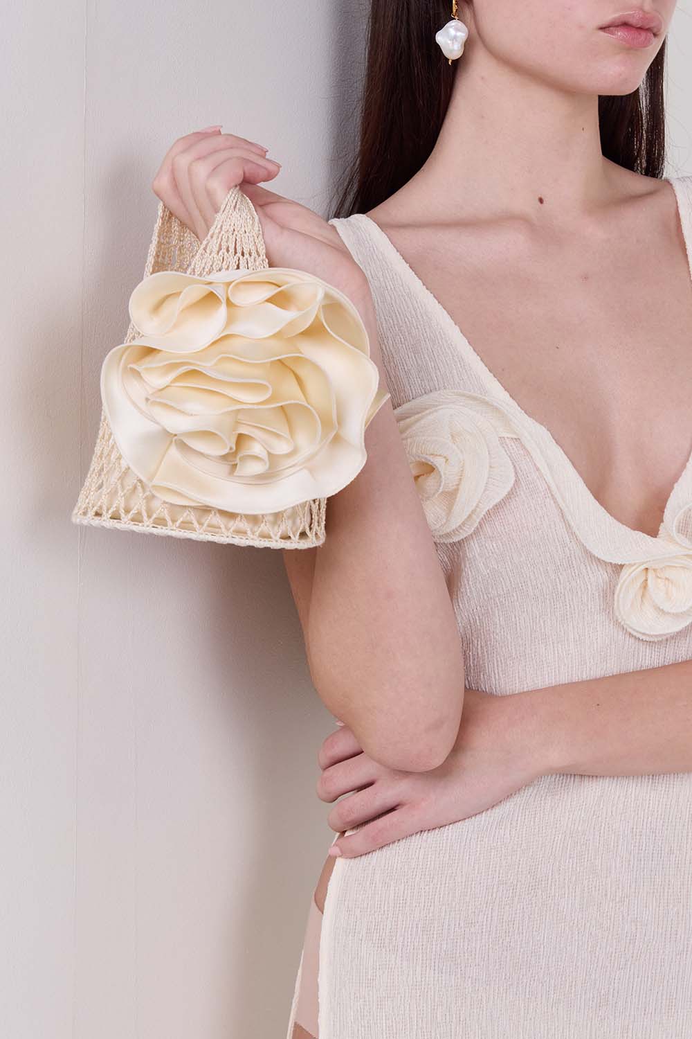 תמונת כל הלוק של תיק יד סמול